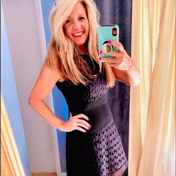 Ann Taylor,Stunning Black, Intricately Designed Dress,Extremely Slimming, 0(2/4) - Picture 6 of 7